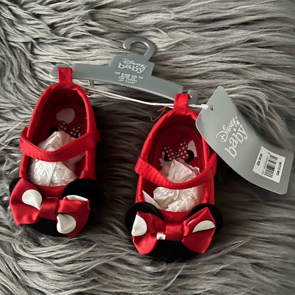 Disney Minnie Mouse Red Baby Shoes 0-6 months